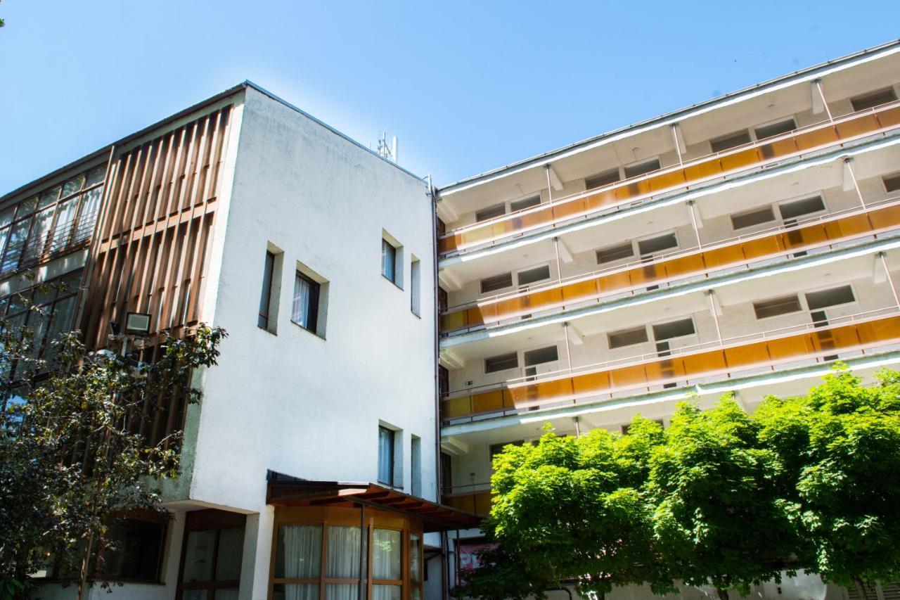 Ce Napfeny Hotel Шиофок Экстерьер фото