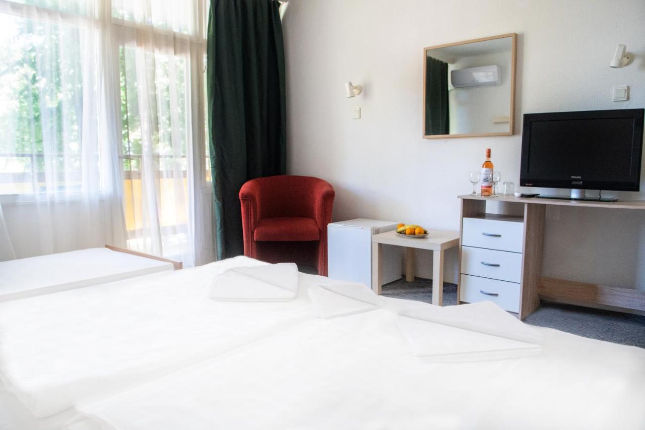 Ce Napfeny Hotel Шиофок Экстерьер фото