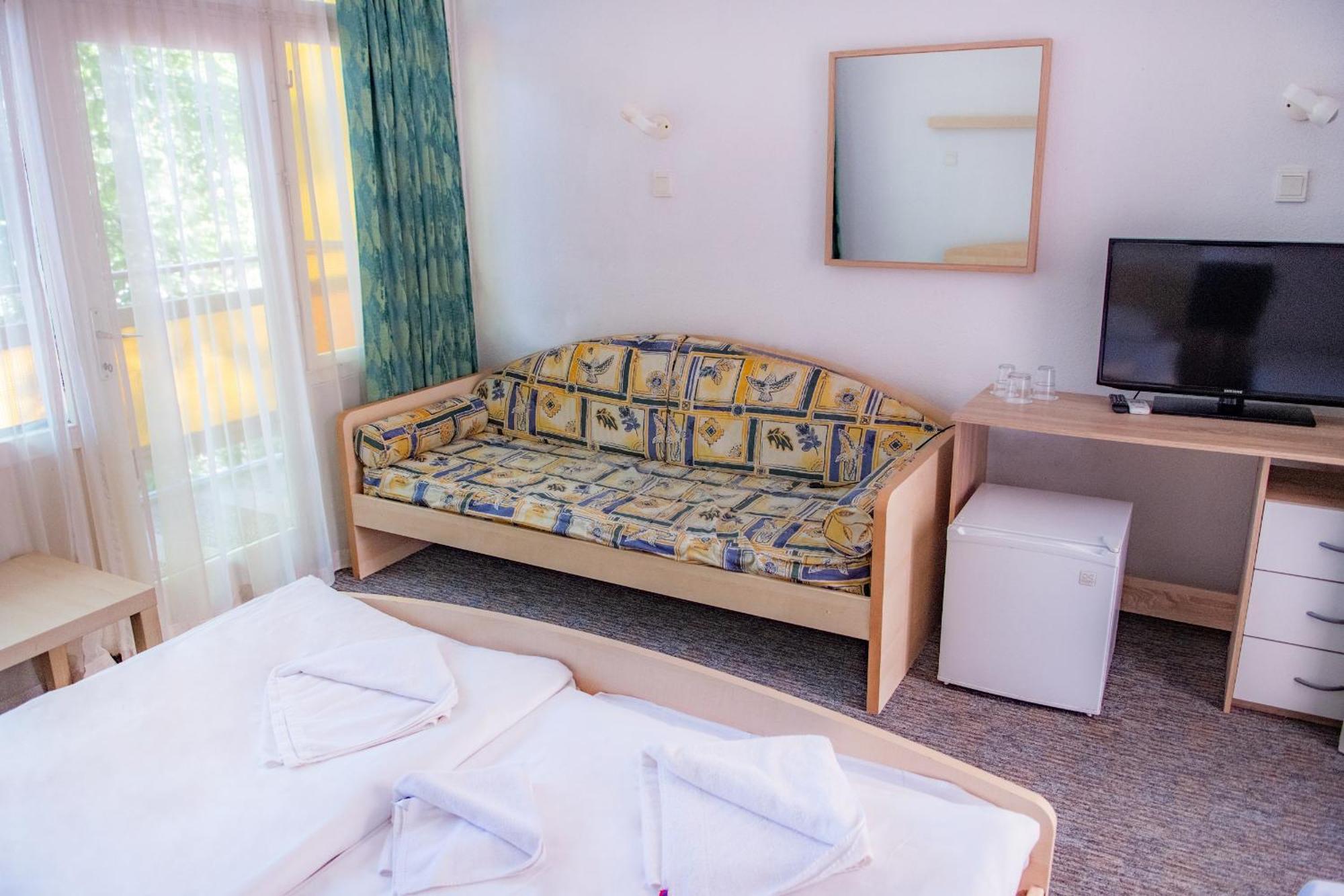 Ce Napfeny Hotel Шиофок Экстерьер фото